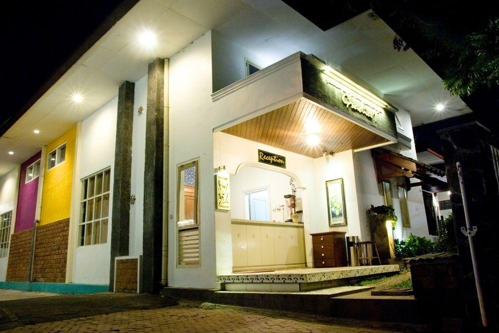Family Hotel Gradia 2 Batu  Esterno foto